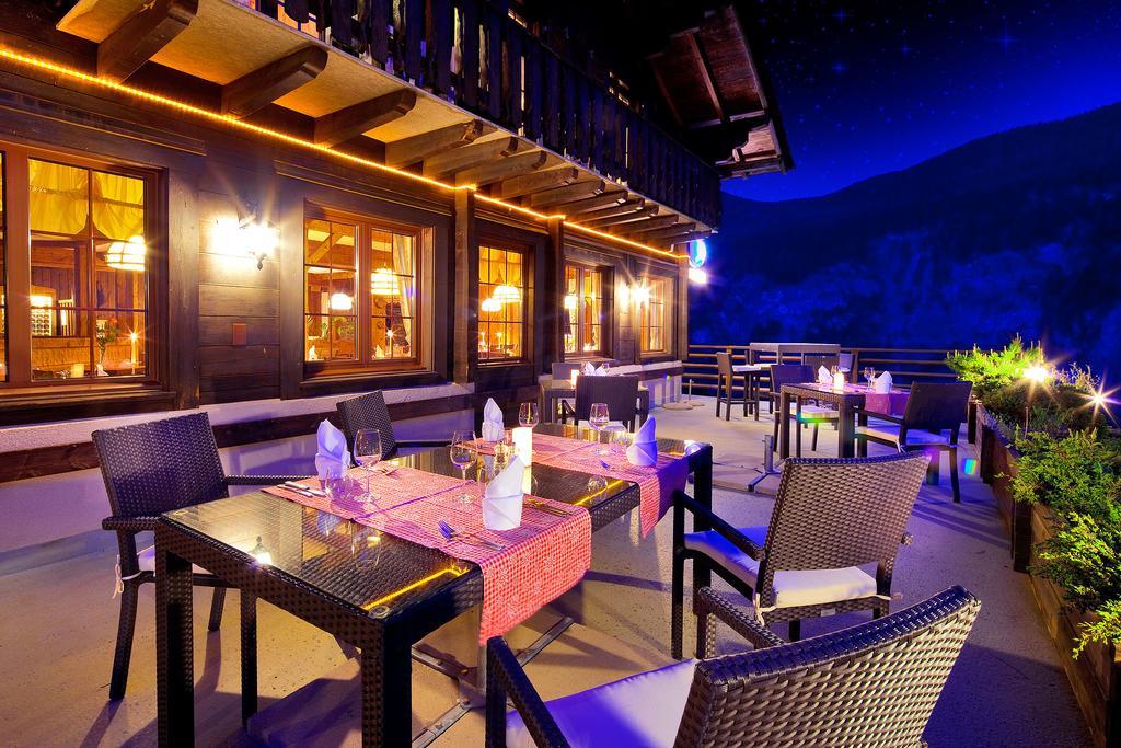 Hotel Aux Mille Etoiles Salvan Екстер'єр фото