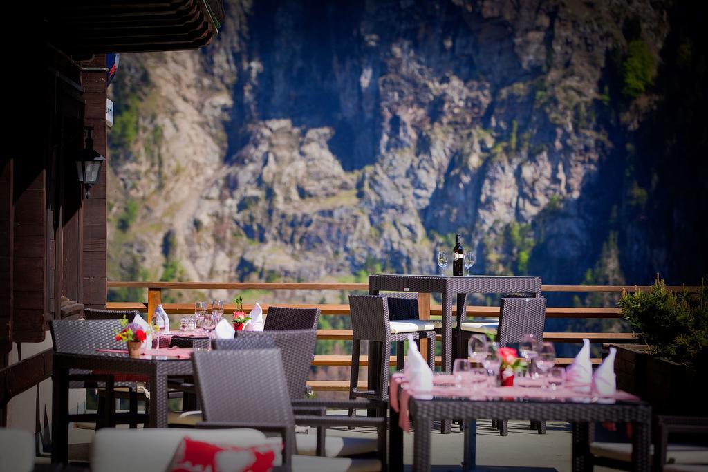 Hotel Aux Mille Etoiles Salvan Екстер'єр фото