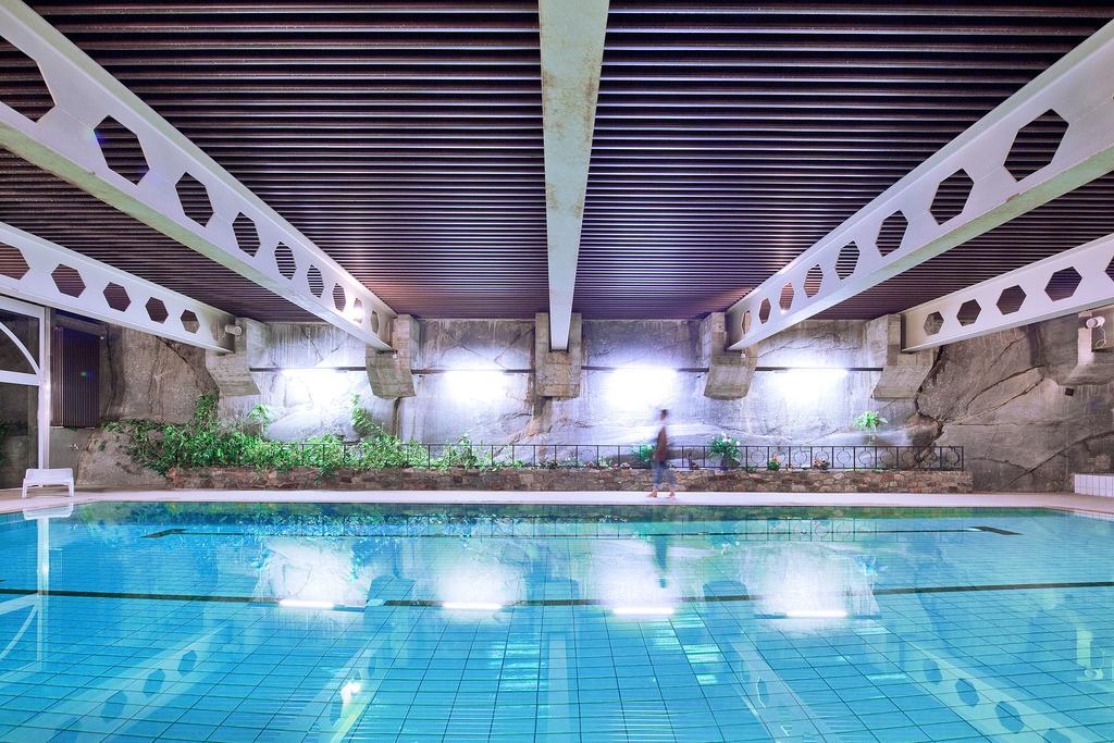 Hotel Aux Mille Etoiles Salvan Екстер'єр фото